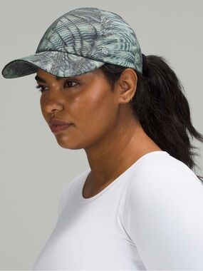 Lululemon Fast and Free Womens Run Hat Dimensional Icing Blue Multi OS Training